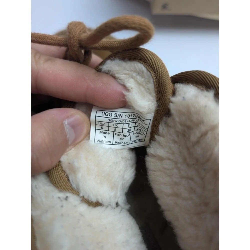 UGG pre owned